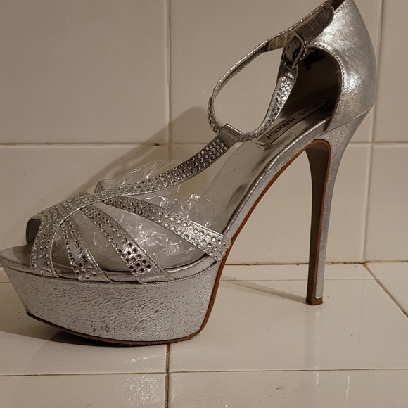 Steve Madden Heels 👠 - Picture 4 of 7